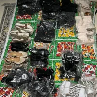 حدود ۴۰تا کفش یکجا فروخته میشود.توافقی