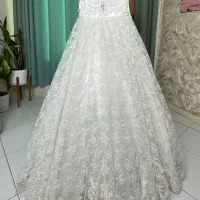 فروش لباس عروس با قیمت فقط دو میلیون|لباس|اصفهان, سعادت‌آباد|دیوار