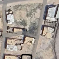 زمین مسکونی کفی جابه برمک درب حیاط