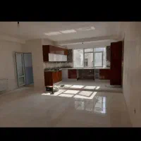 آپارتمان ۹۰ متر/آسانسور  پارکینگ /روبه نما /عمارت