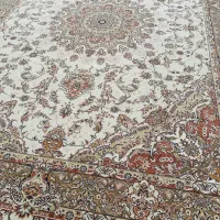 دو عدد فرش ۱۲ متری