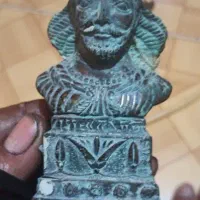 مجسمه شاهپوراول