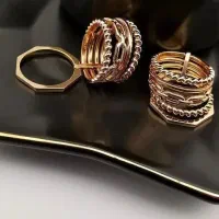 انگشتر ژوپینگ،مشابه طلا در بدلیجات اوپال