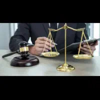 خدمات حقوقی و کیفری توسط تیم حقوقی و وکیل