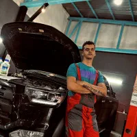 باطری سازی سیار|خدمات موتور و ماشین|ارومیه, |دیوار