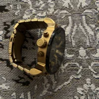 ساعت مچی|ساعت|زرندیه, |دیوار