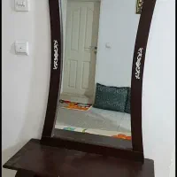 میز وآینه