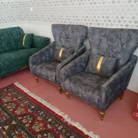 یک دست مبل ۸ نفره به فروش می‌رسد