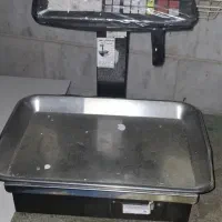 ترازو 30 کیلویی سالم در حد نو|فروشگاه و مغازه|شهریار, شهرک وائین|دیوار