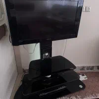 تلویزیون ال سی دی و میز