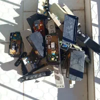 تعدادی برد کنترل هود و فر  قابل تعمیر