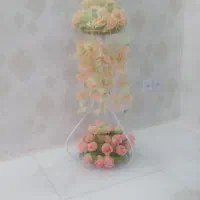 دوعدد گلدان با گلهای