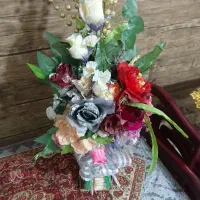دسته گل مصنوعی به همراه گلدان