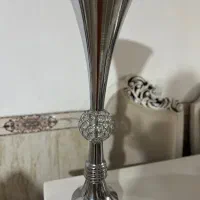 گلدان کنار سالنی