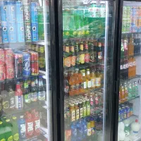 فروشنده سوپر مارکت
