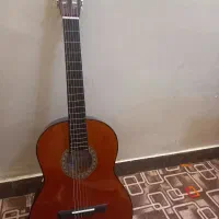 گیتار یاماها c40