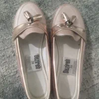 چهار جفت کفش زنانه