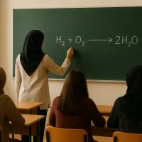 تدریس شیمی و علوم توسط دکتر و دبیر رسمی