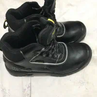 پوتین ایمنی|کیف، کفش، کمربند|قیامدشت - خاورشهر, |دیوار