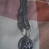 گردنبند شیر خورشید