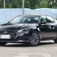 نیسان آلتیما ۲۰۲۵ مشکی
