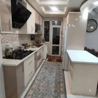 سپیدار-واحد-جلو-پارکینگ-سندی