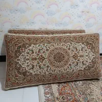 یک جفت پشتی در حد نو