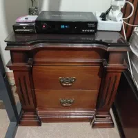 میزآرایشی چوب و یک پاتختی