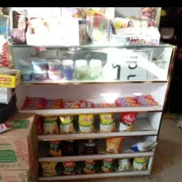 ویترین .استند .پیشخوان مخصوص مغازه