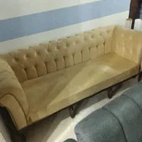 مبل فرانسه نخودی و میز ناهار خوری