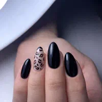 خدمات تخصصی ناخن