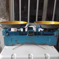 ترازو قدیمی آهنی