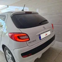 ۲۰۷ سقف شیشه