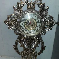 ساعت دیواری. کتری.