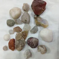 سنگهای قیمتی ونیمه قیمتی