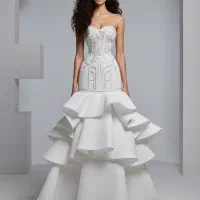 طراحی لباس عروسی شما با قیمت مناسب