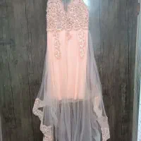 تعدادی لباس مجلسی در حدنو