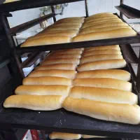 به یک فروشنده خانم برای نان فانتزی نیازمندیم