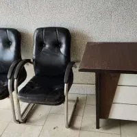 میز و صندلی و کابینت فلزی