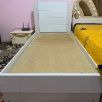 تخت یک نفره|تخت و سرویس خواب|صدرا-فارس, فاز ۱|دیوار