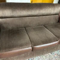 فروشه تعدادی از وسایل منزل شامل مبل میز تی وی میز