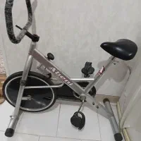 دوچرخه ثابت ورزشی