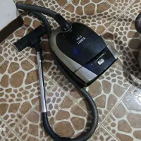 جاروبرقی آکا۱۶۰۰نیاز ب موتور