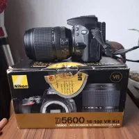 دوربین عکاسی نیکون مدل d5600 و لنز نیکون 18140