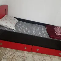تخت یک نفره