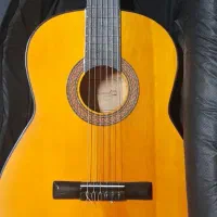 گیتار ب همراه کیف سالم