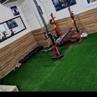 ورزشی .دستگاه بدنسازی ب همراه وسایل