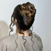 شنیون میکاپ عروس با بهترین قیمت|خدمات آرایشگری و زیبایی|اصفهان, شهید رجایی|دیوار