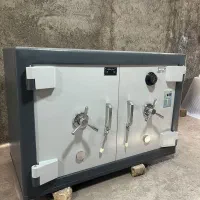 گاوصندوق زیرویترینی گاو صندوق طلافروشی