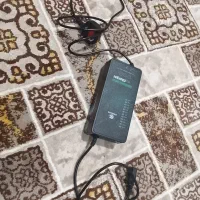 یک عددشارژر موتور شارژی